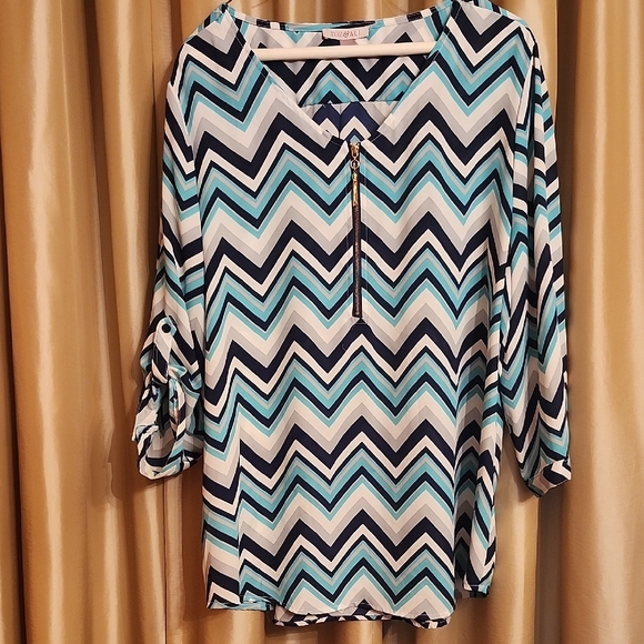 Roz & Ali Tops - Roz & Ali Blue, Green, Grey and White Graphic Tunic, 23 PtoP